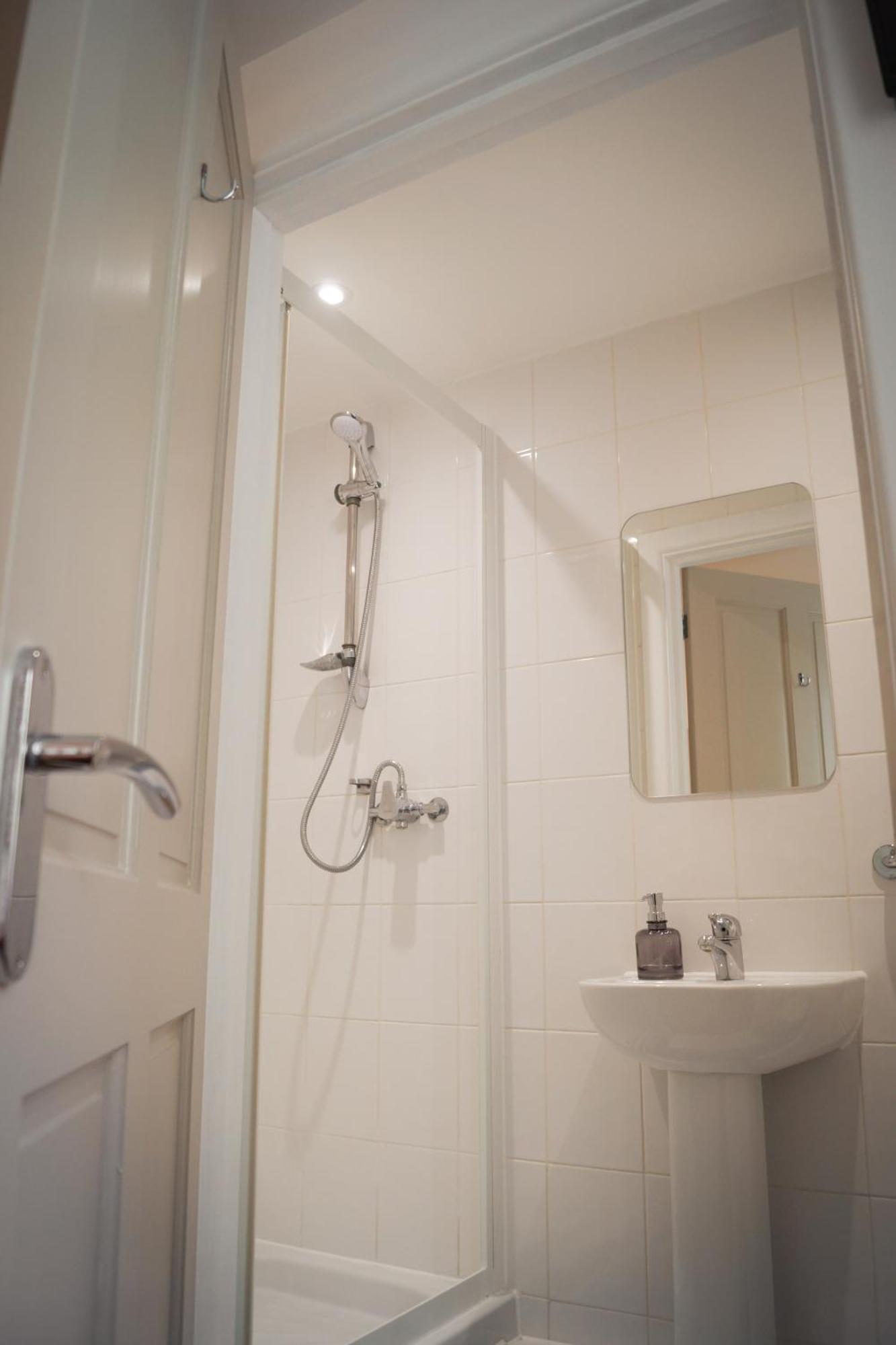Lemon Tree Rooms - Newly Refurbished Coastal Stay Swyre 外观 照片